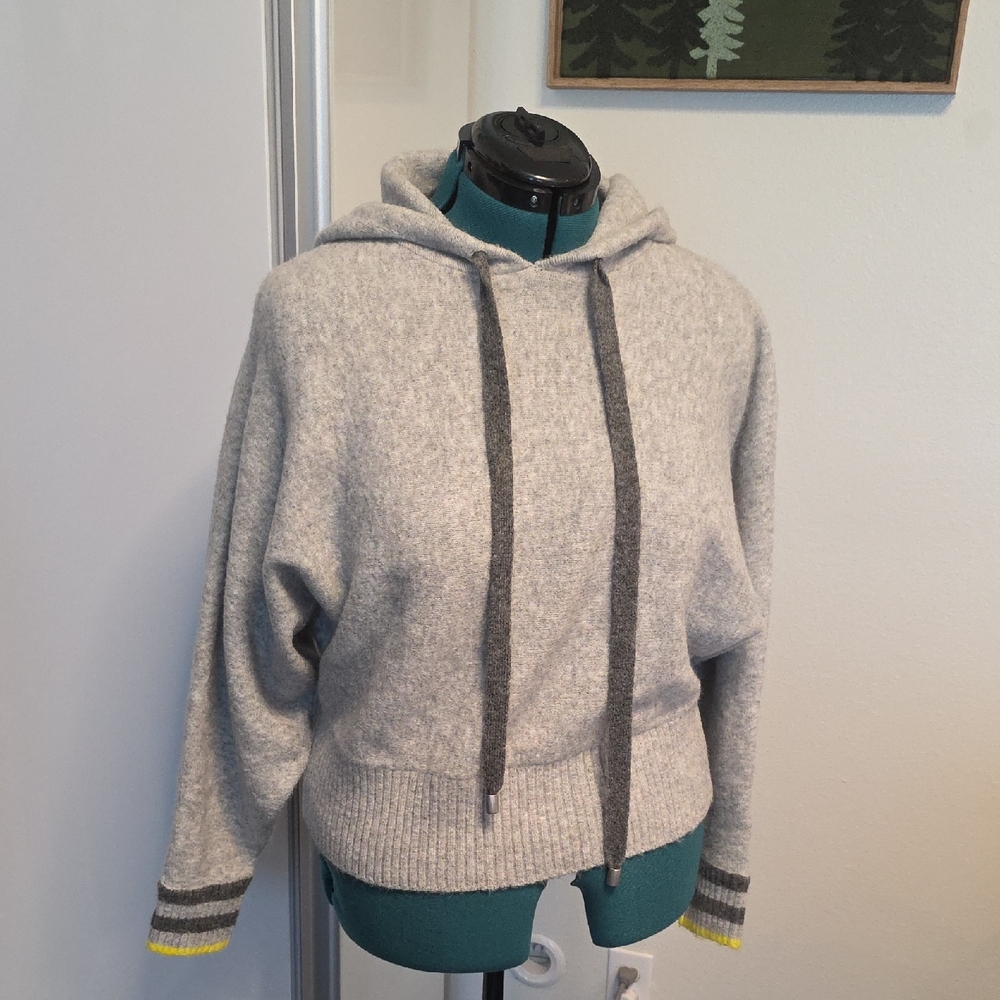 H&M And Pringle Of Scotland Size M Grey Sweater